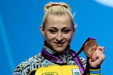 Украинскую штангистку лишили олимпийской медали
