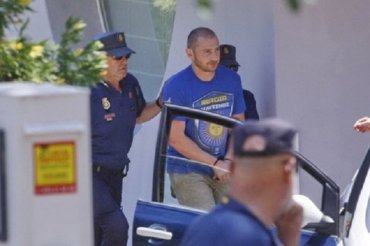 Испанские СМИ опубликовали фото задержания сына Черновецкого