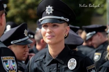 В Киеве умерла женщина-полицейский, заразившаяся от плевка задержанного