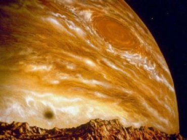Большое Красное Пятно Юпитера оказалось очень горячим