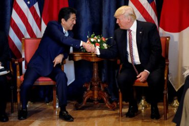 Япония и США договорились усилить давление на КНДР