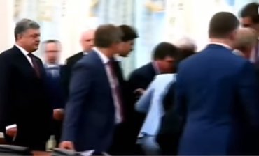 Глава Погранслужбы Украины упал в обморок перед Лукашенко