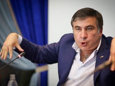Саакашвили как «сбитый летчик» пытается поднять свой рейтинг за счет Сенцова и Медведчука, – журналист