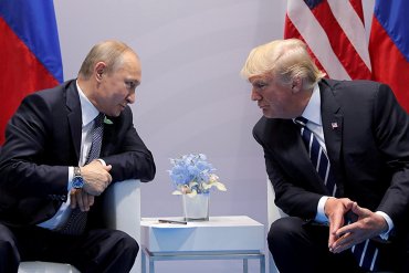 Кремль в ярости из-за допроса переводчика Трампа о встрече с Путиным