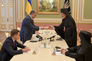 Варфоломей подтвердил намерение дать Украине автокефалию