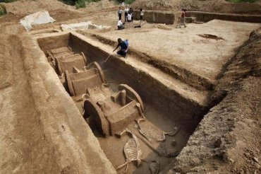 Археологи раскопали древнюю гробницу правителя