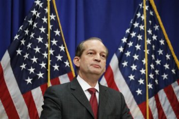 Министр труда США ушел в отставку из-за секс-скандала