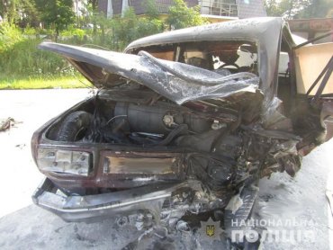 На Житомирщине взорвался и загорелся автомобиль