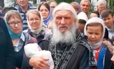 Опальный священник назвал РПЦ «главным врагом России»