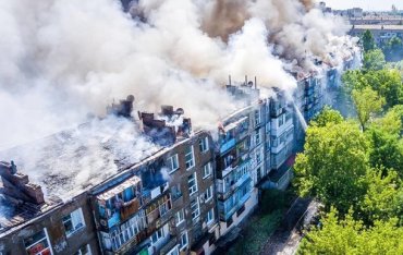Мужчина, который поджег многоэтажку в Новой Каховке, отпущен домой