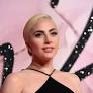 Певица Леди Гага – лицо нового аромата духов от Valentino