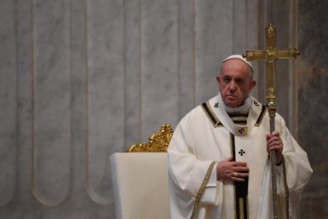Папа Франциск прочитает молитву из больницы