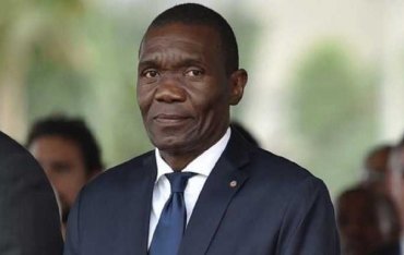 На Гаити назначен временный президент