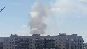 В Снежном снова дымно: в городе горят и взрываются российские склады