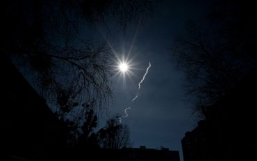 Вночі окупанти випустили 10 ракет по Миколаєву: у місті пожежі