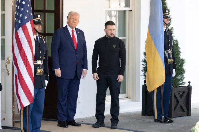 Трамп в розмові із Зеленським закликав Україну перейти до наступу, — The Washington Post Трамп в розмові із Зеленським закликав Україну перейти до наступу, — The Washington Post
