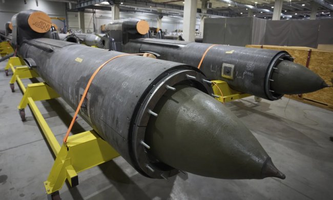 FP-9 у бою: Україна вперше застосувала балістичну ракету дальністю 850 км – Bloomberg
