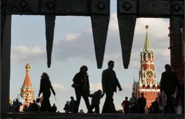 Эксперты выяснили, сколько денег потратят россияне за границей в этом году