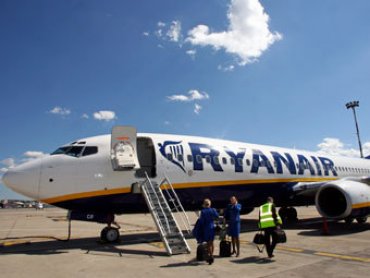 Авиакомпанию обвинили в недозаправке самолетов ради экономии