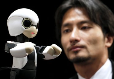 Японцы запустили в космос первого робота-гуманоида