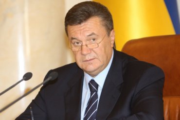Янукович после отпуска начал увольнять чиновников