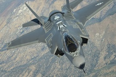 Как США застряли с худшим в мире новым боевым самолётом
