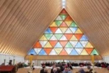 В Новой Зеландии открыт картонный собор