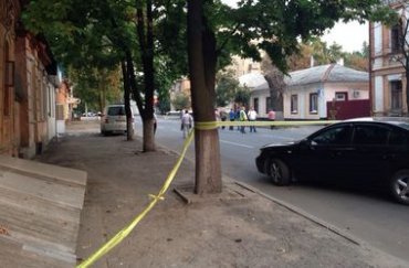 В Харькове обстреляли здание областного военкомата