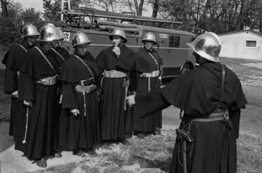 В России при монастырях сформируют пожарные команды из монахов