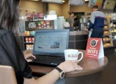 Пользоваться Wi-Fi в общественных местах в России можно будет только по паспорту