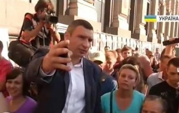 Сегодня Кличко с киевлянами будет наводить порядок на Майдане