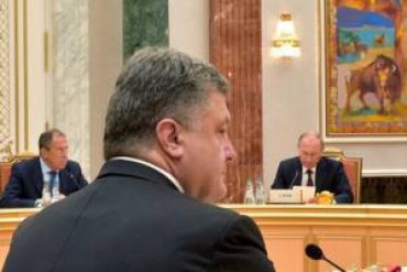 Порошенко призвал Россию поддержать его мирный план