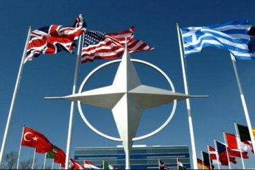 НАТО может открыть в Европе новые базы в связи с российской угрозой