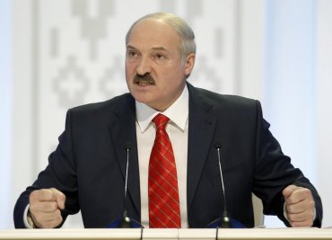 Лукашенко пообещал уничтожить защитников «русского мира», если они придут с войной в Беларусь