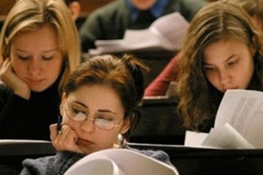 В Украине хотят отменить стипендии для студентов