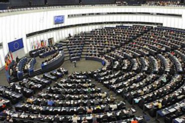 В Европарламенте предлагают дать Украине оборонительное оружие