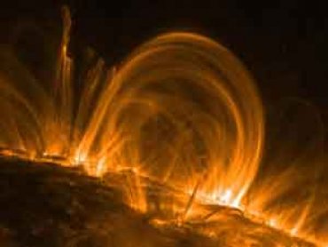Астроном создал фильм о движениях материи на Солнце