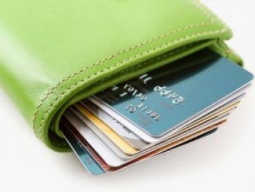 Банки Украины стали массово предлагать клиентам карточные кредиты