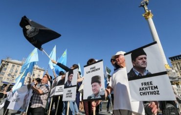 США призывают Россию немедленно освободить Умерова