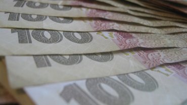 Как росли доходы украинцев: «съел» ли доллар рост зарплат и когда станем богаче