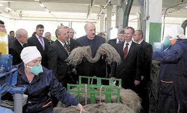 Лукашенко требует вернуть сталинские методы