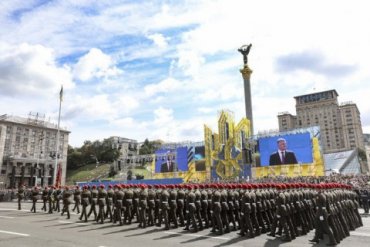 Порошенко заявил, что Украина готова дать военный отпор агрессору