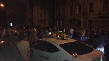 Cын Шуфрича на Bentley сбил мужчину в центре Киева