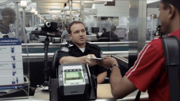 В США система распознавания лиц в аэропорту впервые обнаружила мошенника