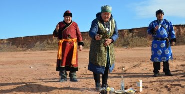 Сибирские шаманы провели ритуал, чтобы призвать дожди на леса Сибири