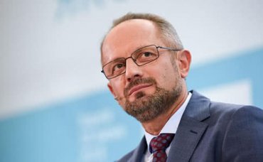 Зеленский уволил Бессмертного с должности представителя Украины на переговорах в Минске