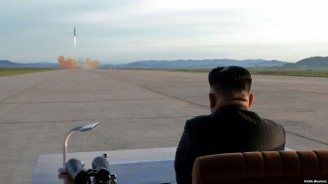 Ким Чен Ын выстрелил чем-то непонятным в сторону Японии