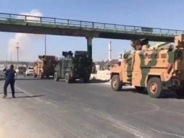 Сирийские ВВС атаковали конвой турецкой армии