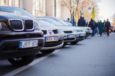 «Евробляхеры» не получают штрафов: в полиции объяснили причину