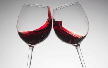 Ученые: красное вино принесло пользу кишечнику
